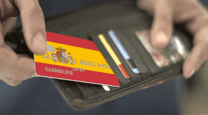 Guía para solicitar la tarjeta de crédito de CaixaBank en España: solicitud online