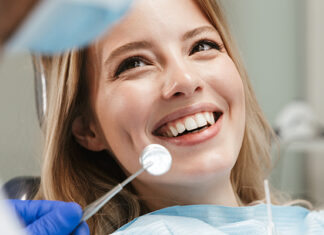 Implantes Dentales Económicos para Adultos Mayores: Opciones y Ayuda